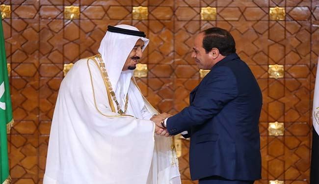 القاهرة تتنازل للرياض عن السيادة المصرية!