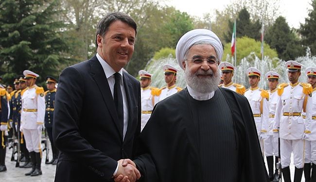 ايران وايطاليا توقعان ست وثائق للتعاون المشترك