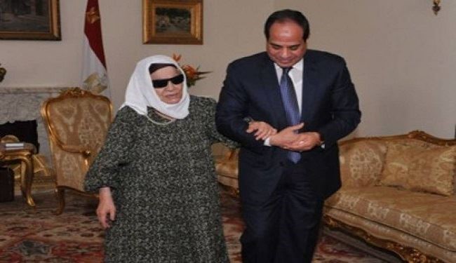السيسي يرد على فضيحة صنافير وتيران: أمي قالت ردها للسعودية!