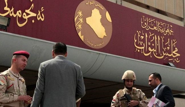 البرلمان العراقي يصوت على التشكيل الوزاري الذي طرحه العبادي