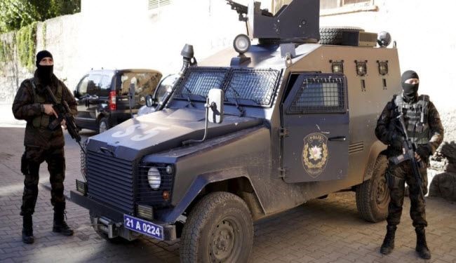اعتقال نحو 100 شخص في تركيا على صلة بالداعية غولن