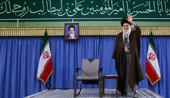 آية الله خامنئي: ماقيمة قرارات تصدرها دولة فاسدة ضد حزب الله؟