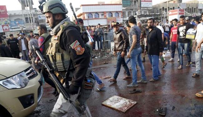 ضابط عراقي يحضن انتحاريا حاول تفجير نفسه وسط الناس