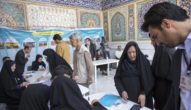 انتهاء التصويت في جولة الاعادة في الانتخابات التشريعية بايران
