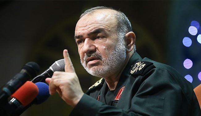 ايران لن تسمح بعبور سفن مهددة لامنها من مضيق هرمز