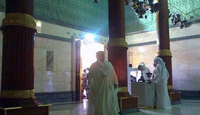 خانه خدا سالی یکبار شستشو می شود