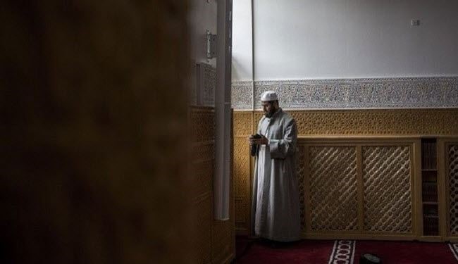 تعدد الزوجات.. جريمة جنائية يُسجن الداعون لها.. ولكن آين؟