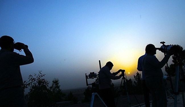150 فريقاً للإستهلال بايران..وتوقع الثلاثاء غرة شهر رمضان