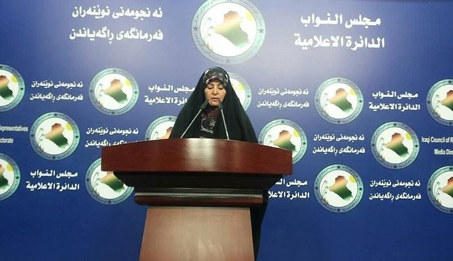 برلمانية عراقية ترد على 