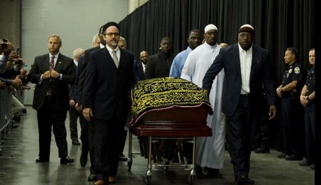 محمد علي كلاي في جولة أخيرة تحت الأضواء