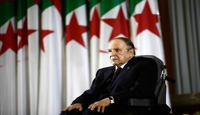 النفط يدفع الجزائر لاستبدال وزيري المالية والطاقة