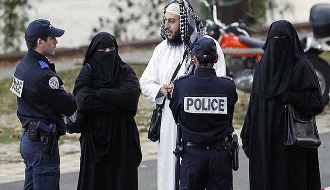 لماذا تدعو السعودية مواطناتها لخلع النقاب بسويسرا؟