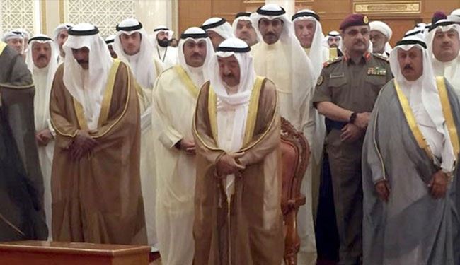 بذكرى تفجيره..امير الكويت يصلي بمسجد الامام الصادق (ع)+صور