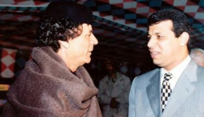 دحلان سمسار أسلحة إسرائيلية لصالح القذافي