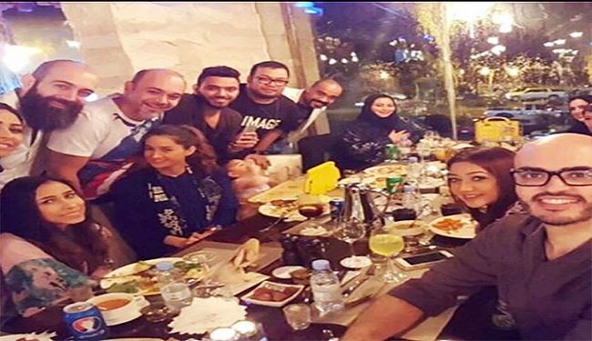 بالصورة؛ إفطار مختلط في جدة يشعل 