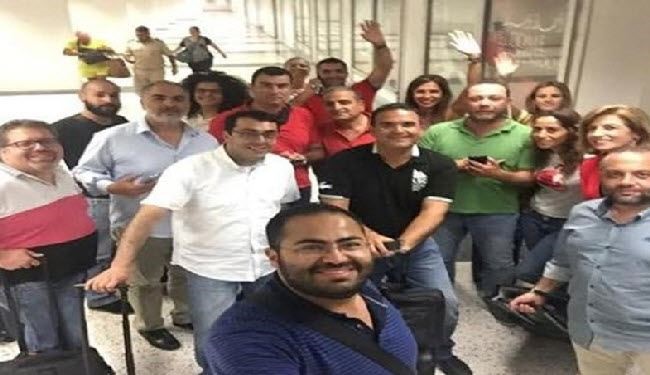 صورة.. كيف نجى وفد إعلامي لبناني من تفجير مطار إسطنبول؟