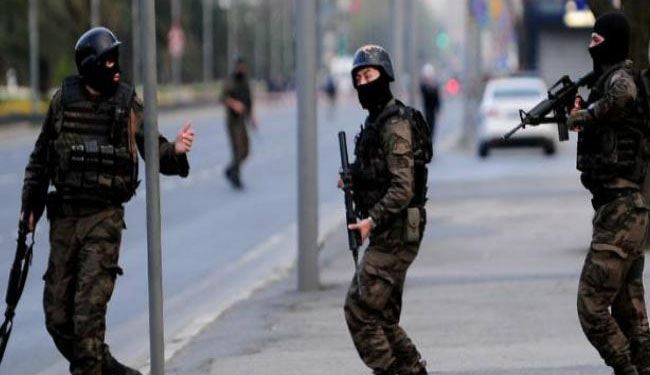 تفجيرات مطار أتاتورك: اعتقال 13 شخصا بمدينتي اسطنبول وأزمير