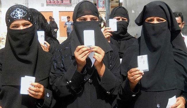 لماذا تخفف السعودية قبضتها على النساء؟!