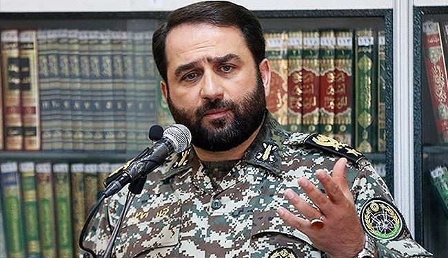 العميد اسماعيلي: العدو لا يجرؤ على الاقتراب من حدود ايران