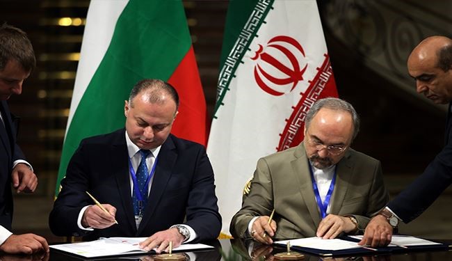 ايران وبلغاريا توقعان 3 مذكرات للتعاون المشترك
