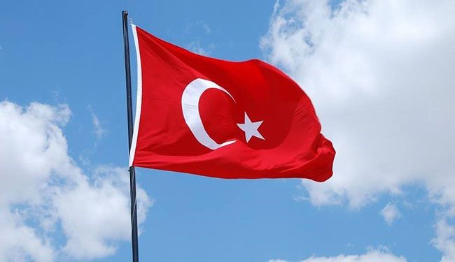 تركيا تطبع مع 