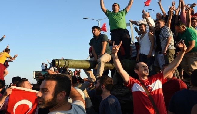 عزل 34 من قيادات الجيش التركي بينهم 5 جنرالات