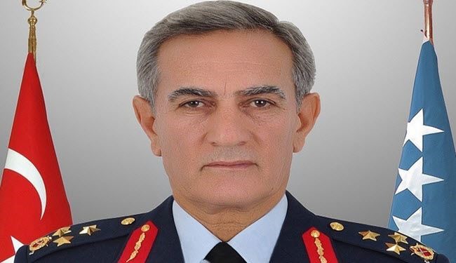 توقيف الزعيم المفترض لانقلاب تركيا ضمن حملة اعتقالات واسعة