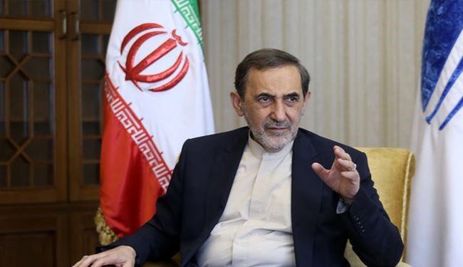 ولايتي: ايران تدعم سوريا والعراق امام خطط تجزئتهما