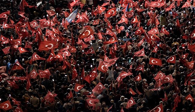 هل راهنت أوروبا على نجاح الانقلاب التركي؟