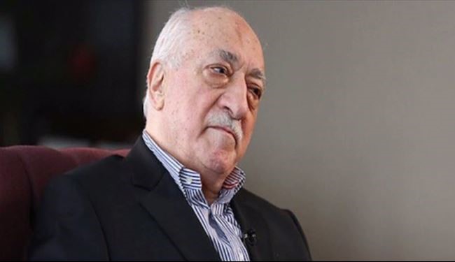 فتح الله غولن: إردوغان يقف على حافة الجنون!
