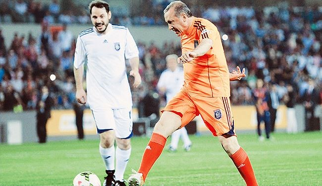 اردوغان يدعو بوتين للمشاركة بمباراة بعد رفض ميسي!