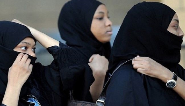 سعوديات يشعلن جدلا واسعا في المملكة بمطالب جريئة