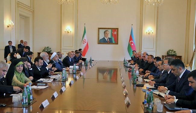 ایران واذربیجان توقعان 6 وثائق للتعاون المشترك