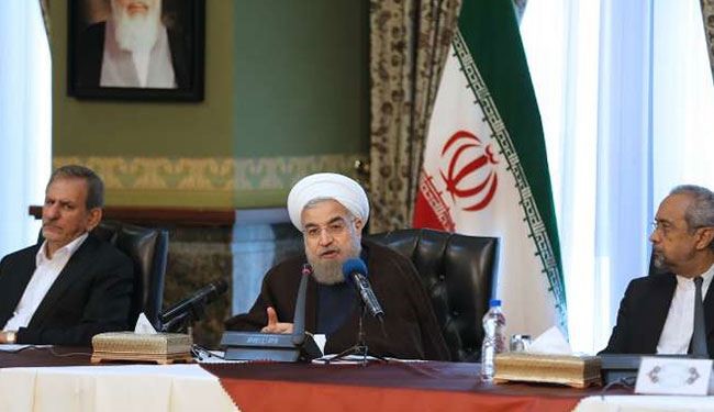 روحاني: شعوب المنطقة والعالم تعلق آمالا کبیرة علی ایران