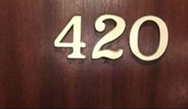 چرا هتل ها اتاق 420 ندارند! + عکس