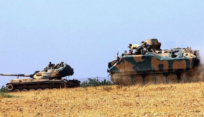 تركيا تستعين بمدفعيتها والمعارضة الموالية لطرد 