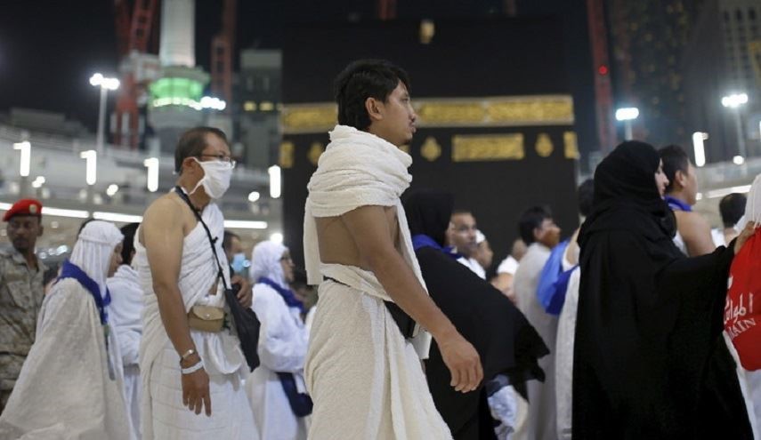 السعودية تبدأ تزويد الحجاج بالاساور الالكترونية!!