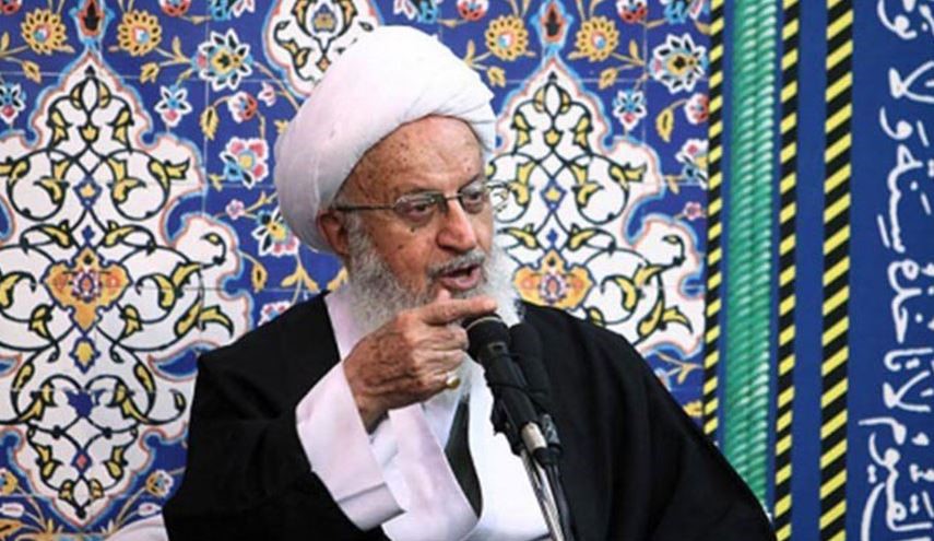 المرجع مكارم شيرازي: كارثة منى وصمة عار على جبين آل سعود