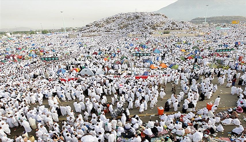 نحو 1.5 مليون حاج يستعدون للتوجه الى صعيد عرفة