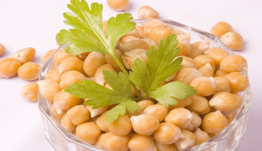 لماذا ينصح الأطباء النساء بتناول الحمص؟