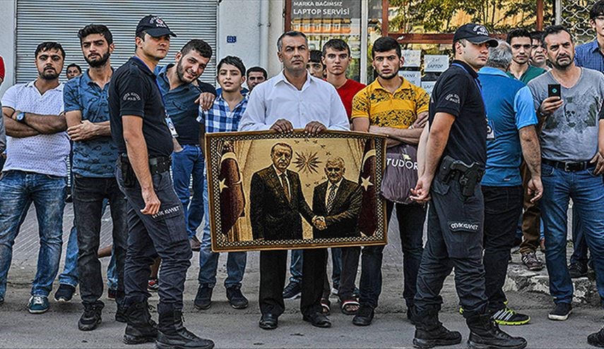 تركيا تصرف 28 الف استاذ من وظائفهم