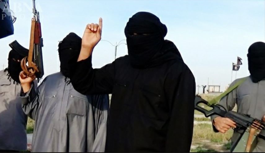 امرأة تقتل أحد عناصر 