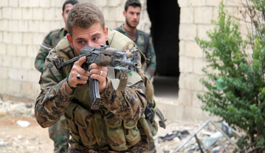 اشتباكات مع المجموعات المسلحة في حلب وتقدم بدير الزور