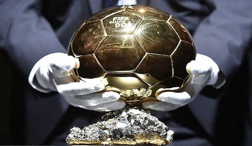 لاعب عربي ينافس ميسي ورونالدو على جائزة الكرة الذهبية .. من هو؟