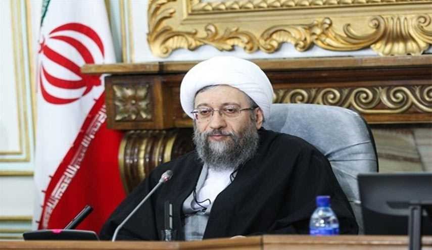 آملي لاريجاني يأمل بانتصار الشعب العراقي في الحرب على الارهاب