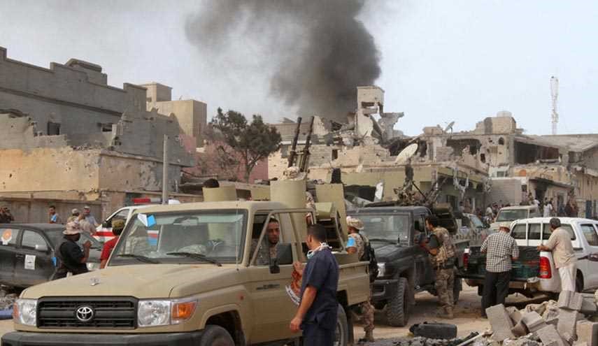 ليبيا: 6 قتلى في غارة مجهولة استهدفت إرهابيين
