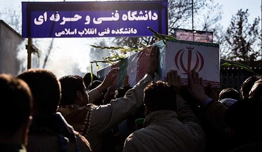 تشییع پیکر دو شهید گمنام در دانشکده فنی انقلاب اسلامی + عکس