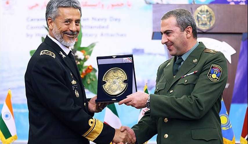 بالصور.. لقاء الملحقين العسكريين الأجانب مع قائد القوة البحرية للجيش الايراني