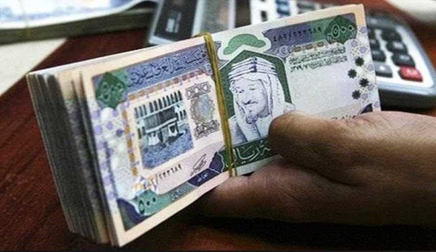 وول ستريت: سياسة تقشف الرياض قد تنتهي بإشعال غضب السعوديين