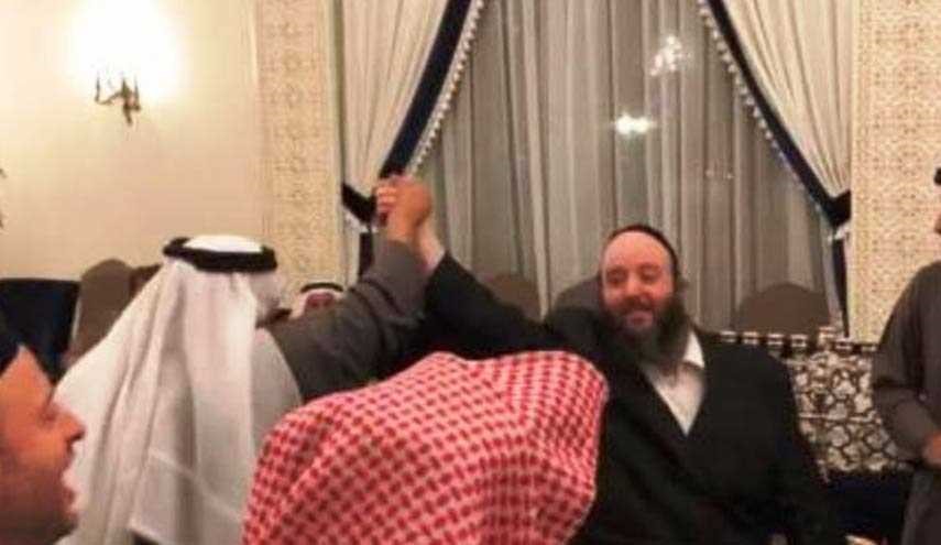 سلطات البحرين؛ ابتعاد عن الشعب واقتراب من 